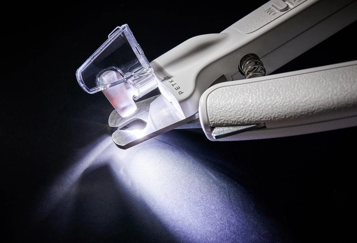 Professionele Oplaadbare LED Licht Nagelknipper, Hond, Kat, Knaagdier, Huisdieren | Dog, Cat, Nail Clipper LED Light, Rechargeable, USB Kabel | Nagelvijl - Nagelschaar Met Vijl, Opvang Van Nagels | Vergrootglas 5x | Extreem Veilig & 100% Effectief - Afbeelding 6